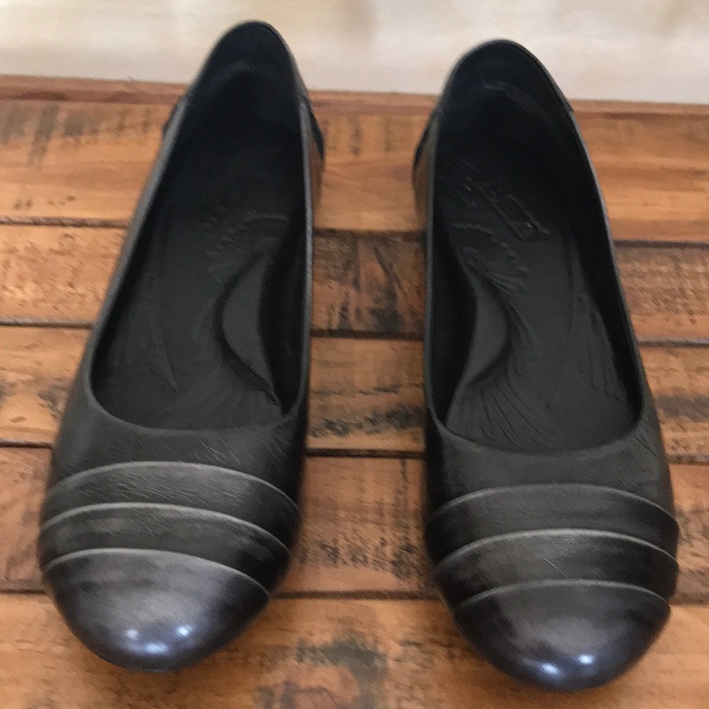 Born Leather Flats
